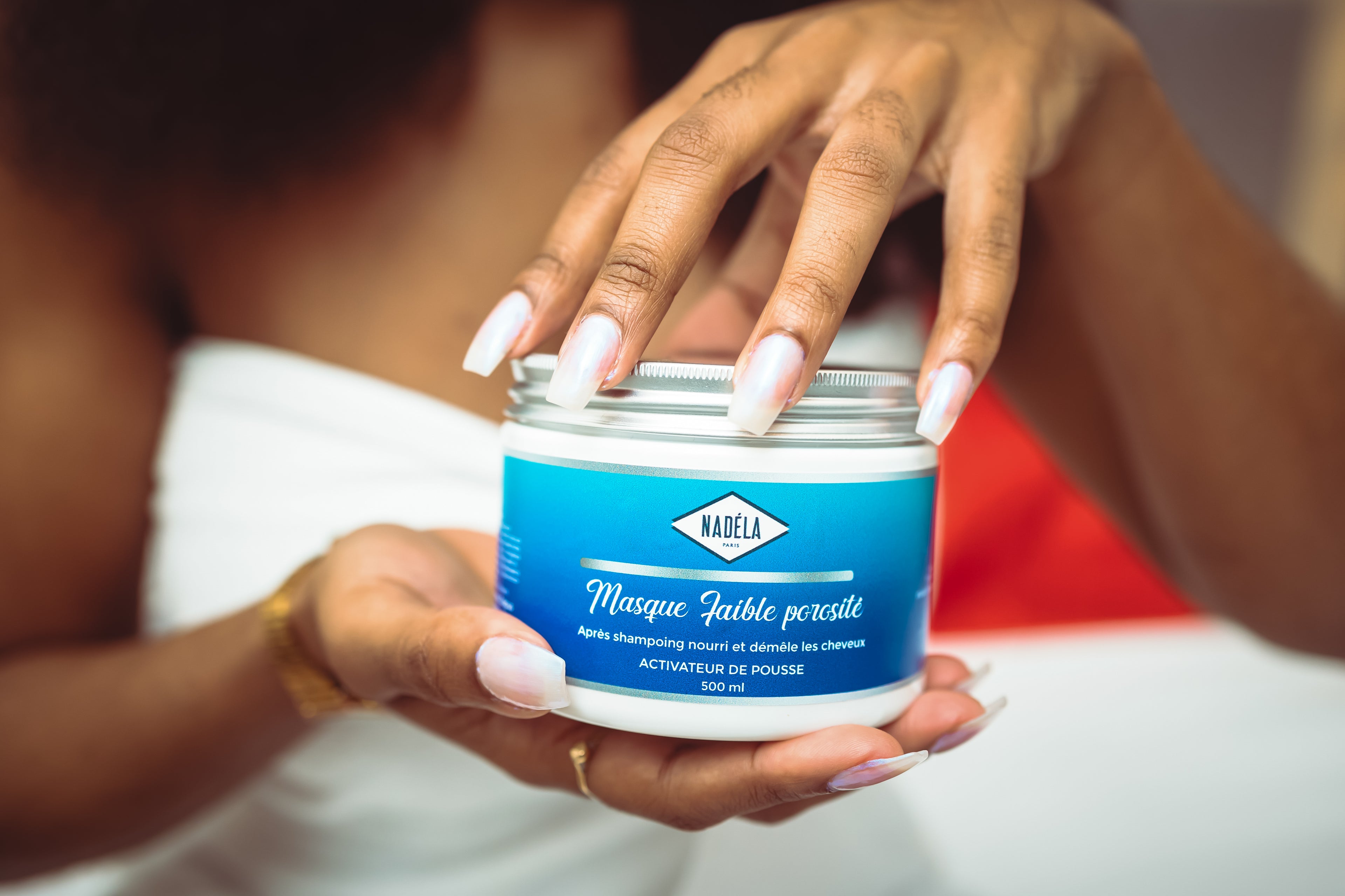 Les bienfaits du casque chauffant pour une routine capillaire cheveux faible porosité